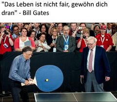 Bill Gates riesiger Ping-Pong-Schläger meme #3
